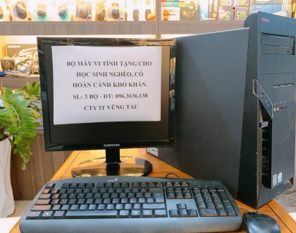 Tặng máy vi tính cho các bạn học sinh có hoàn cảnh khó khăn mùa dịch Covid 2020